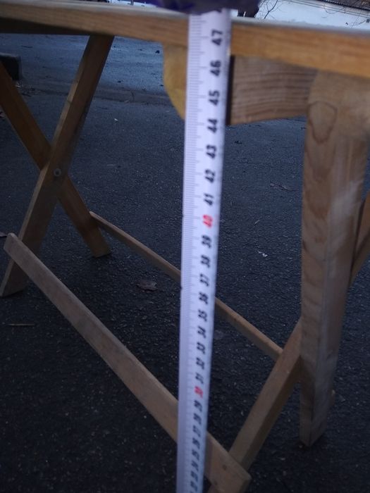 Складной столик деревянный