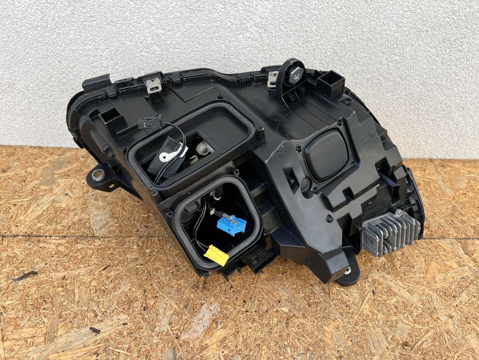 Far stanga Mercedes C Class W205 Full LED ILS Original Europa