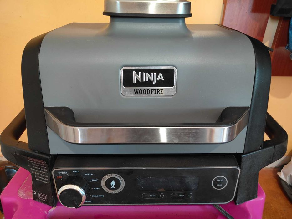 Grătar electric Ninja Woodfire OG701EU 2400 W