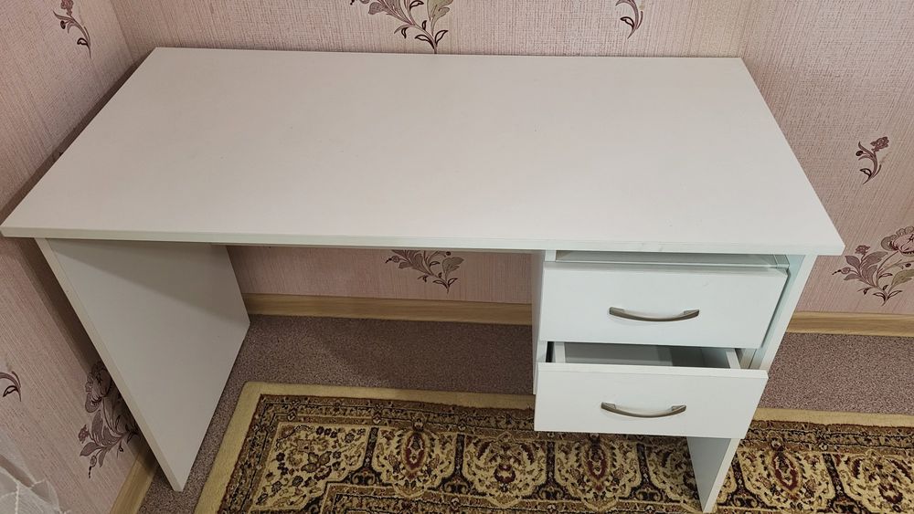 Продам учительский стол