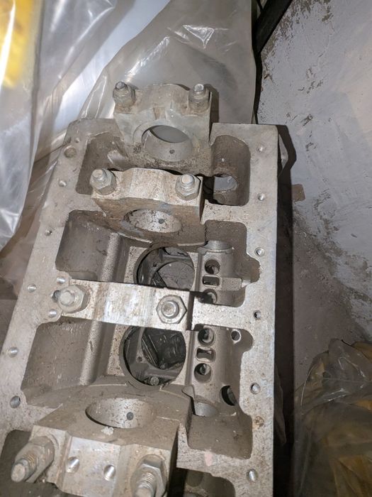 Блок двигателя УАЗ ГАЗ 1980г. Новый