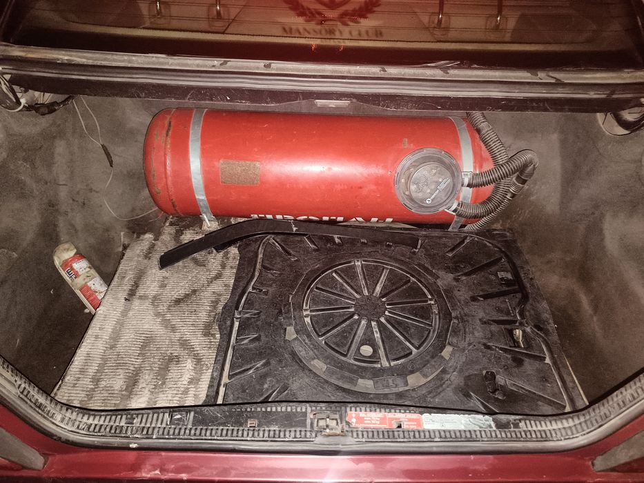 Продам Мерседес Е260 газ бензин