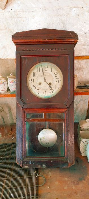 Стеннен часовник с махало