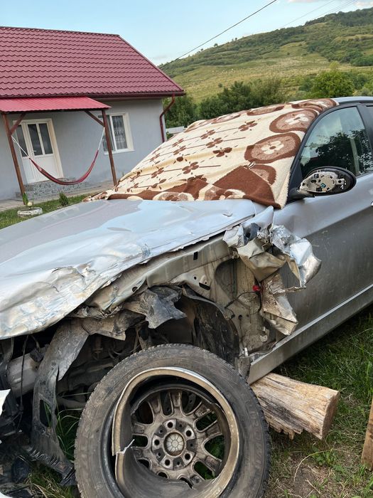 Vand BMW e90 seria 3 lovit fata stanga