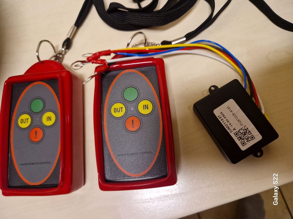 Telecomanda troliu 12v-24v universala