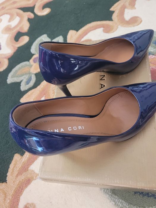 Pantofi din piele lacuita stileto