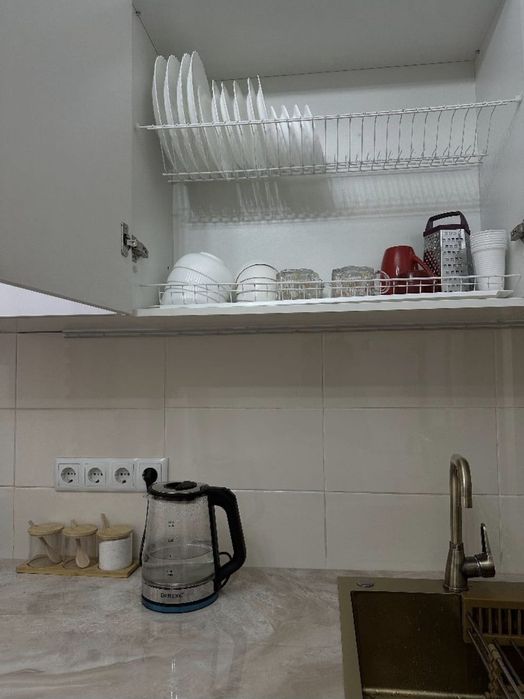 Подселение девушка студент