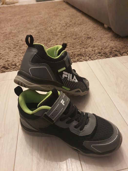 Adidasi copii 8-10 ani