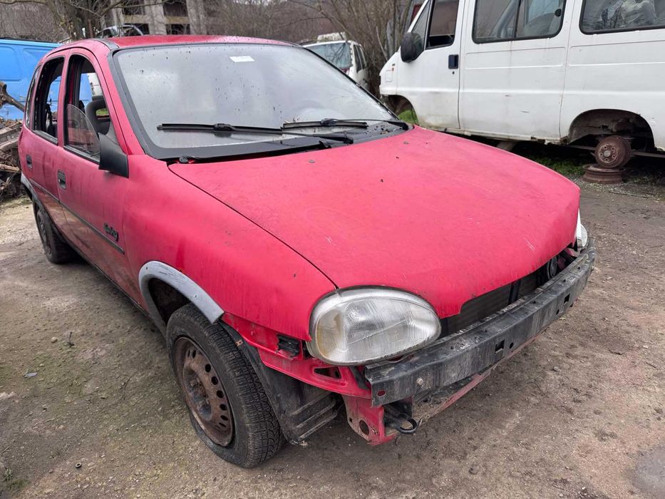 Opel Corsa B 1.4i 60hp 1993г. На Части