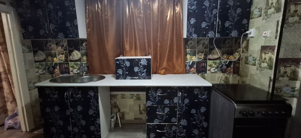 Кухонный гарнитур .