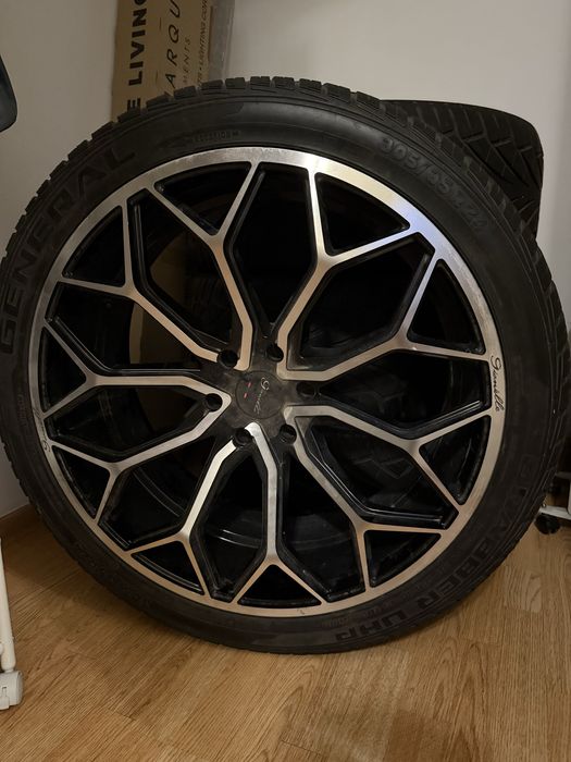 Размер 305/35/24 с дисками Италия