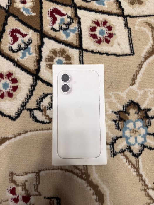 Айфон 16 өзі белый