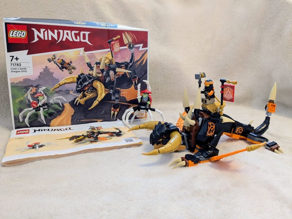 Vand 2 seturi Lego Ninjago