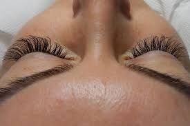 EXTENSII GENE FIR CU FIR ,extensii par, vopsit, machiaj/make-up ,unghi