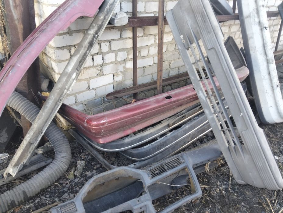 Продам бампера разные