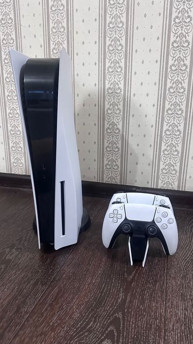 PlayStation 5 2 геймпада