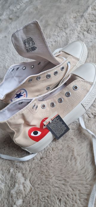 Converse bej cu alb, model CDG noi