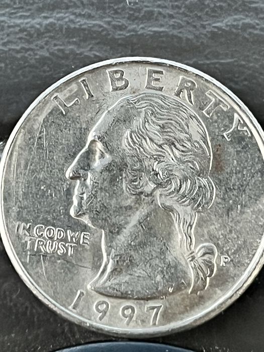 Продам монету четверть доллар