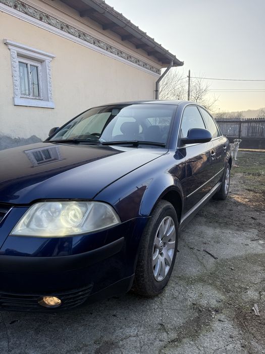 Vând Volkswagen Passat B5.5