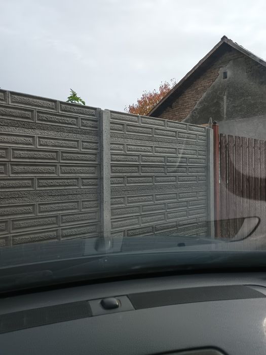 Garduri  din placi