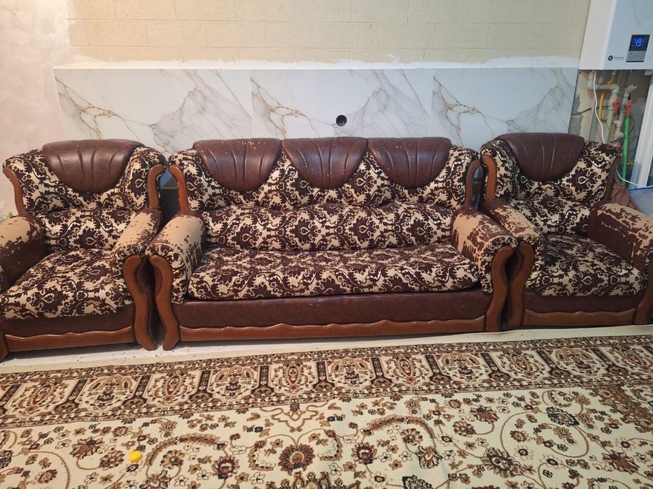 Диван с креслом срочно