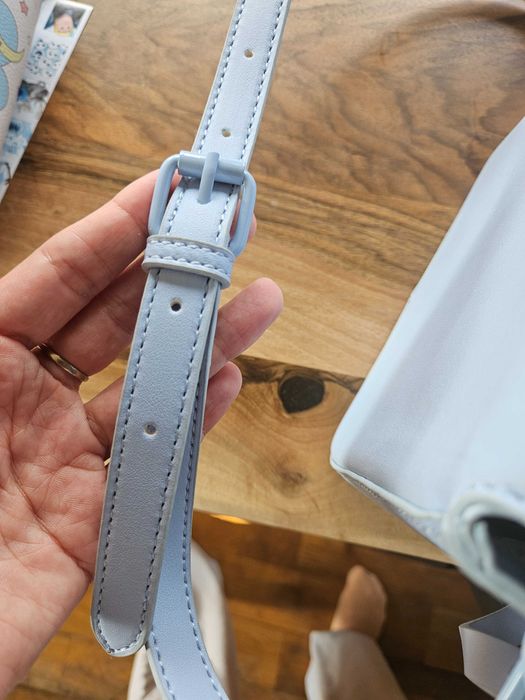 Светло синя чанта на Steve Madden