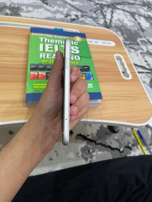 iPhone 11 ideal 64gb