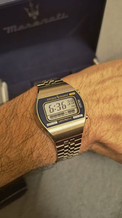 Citizen Quartz Crystron