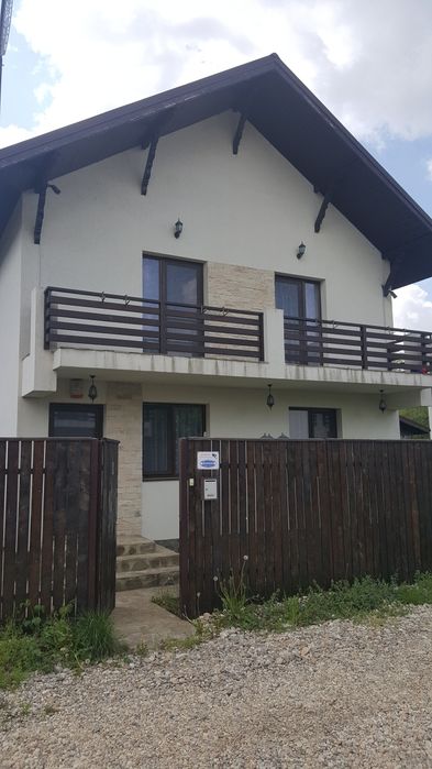Casa Dragomirești Deal