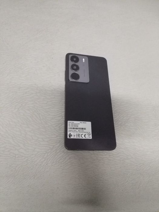 Realme C75.   8GB/128GB