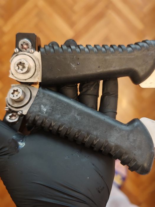 Scărițe Wunderlich crashbar/highway pegs pentru BMW