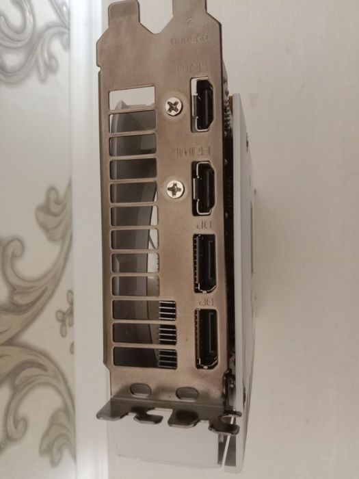 Продам видеокарту RX 580, 8G