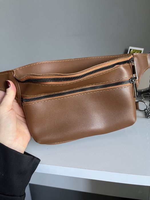 Кафява малка чанта