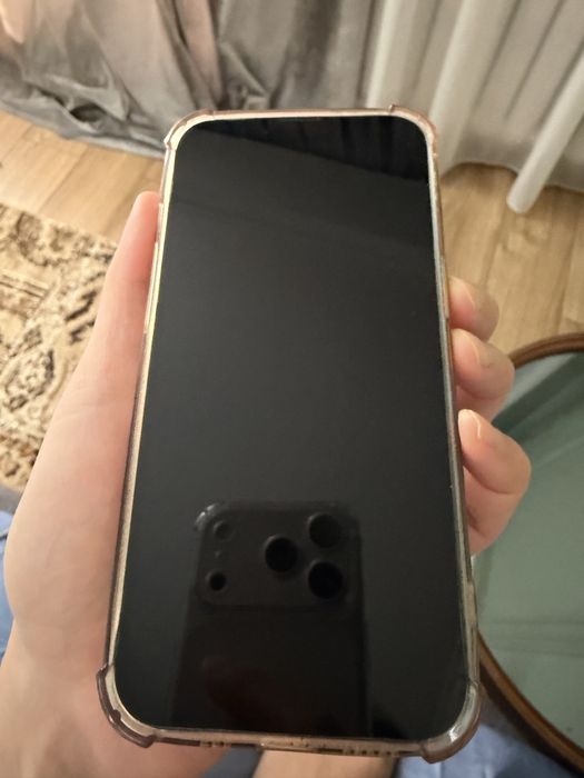 Продам iphone 13 pro голубой 256