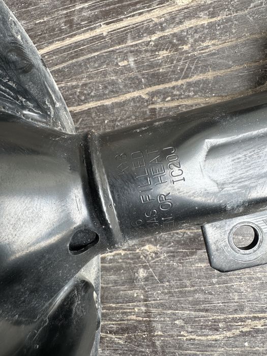 Амортизаторы KYB, передние