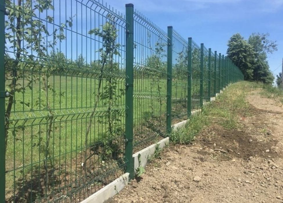 Vand si fac garduri din plasa bordurată