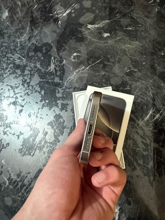 Vand Iphone 16 pro 128gb