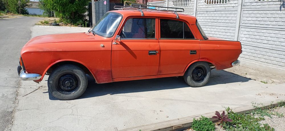 Продам машину Москвич  412