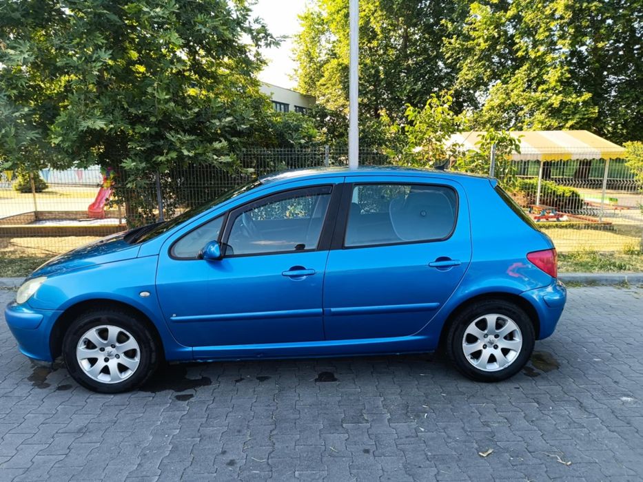 Peugeot 307 десен волан