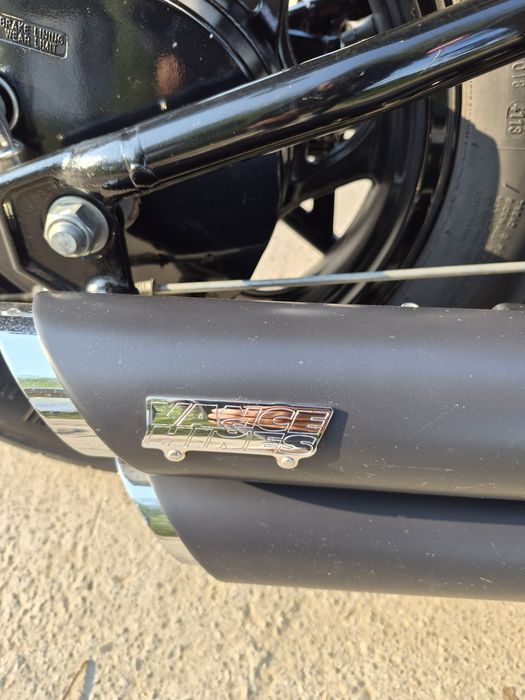 Suzuki intruder 800