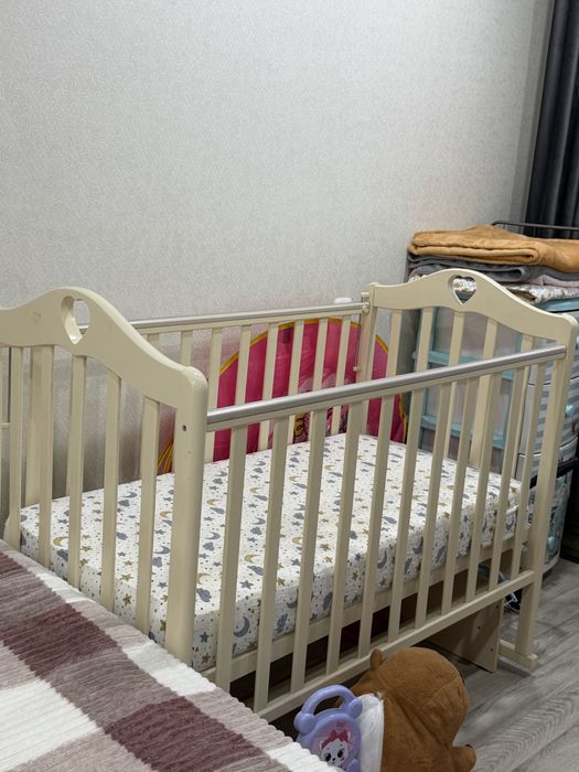 Продам детскую кровать