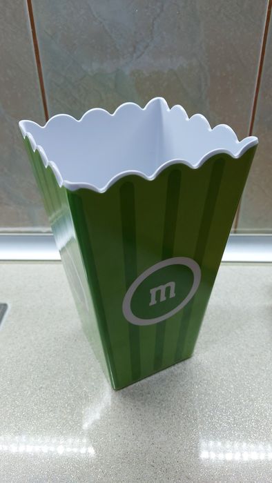 Cutie popcorn din plastic originală M&M's World (New York)