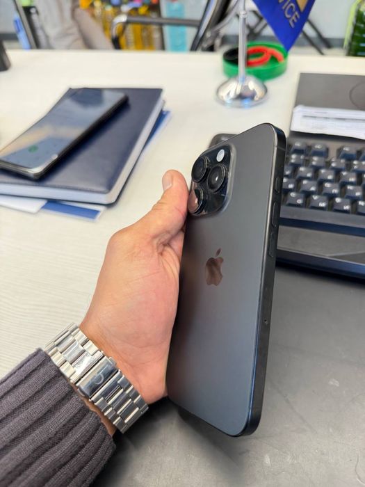 iPhone 16 Pro — 256 GB (Ideal holat)