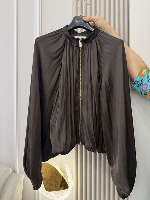 Бомбер zara  шикарный