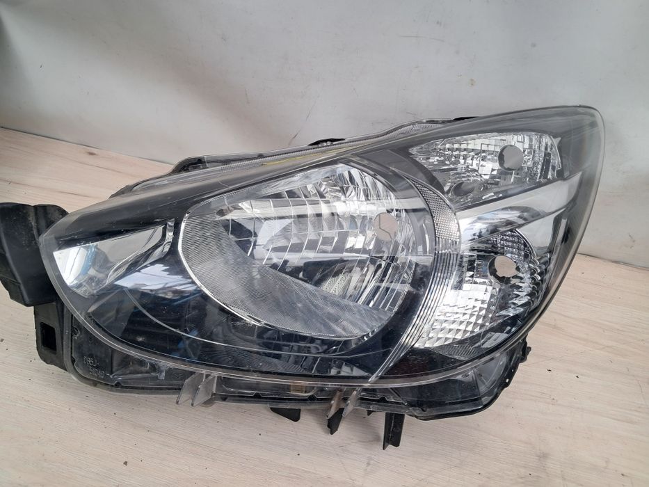 Фар Mazda 2. 2008/16г