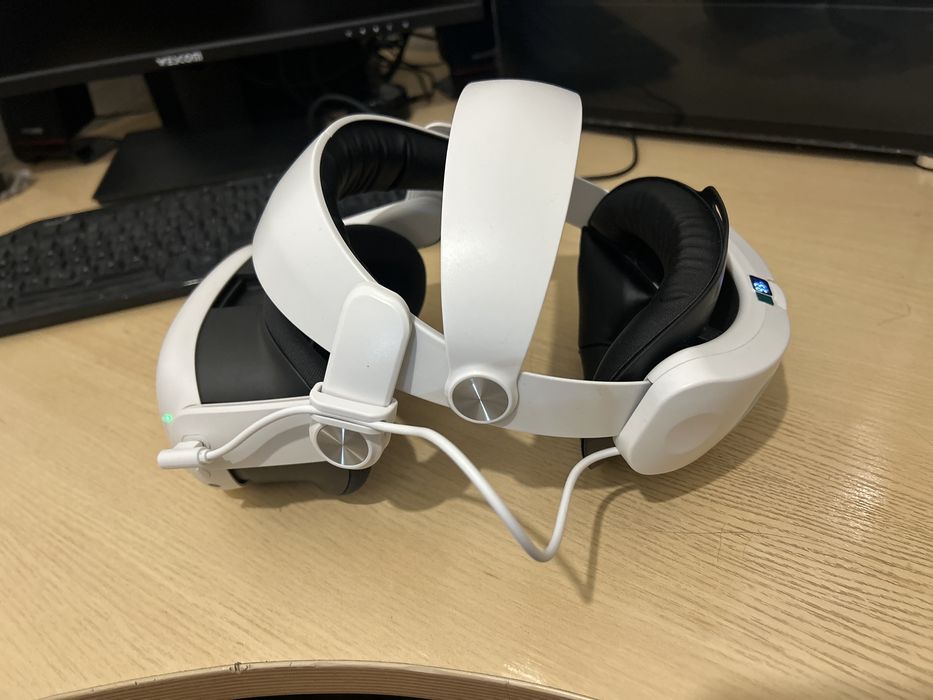 Крепление для Meta Quest 3/3S