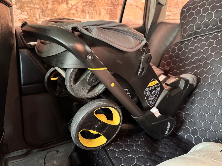 Продам автокресло-коляску Mstar