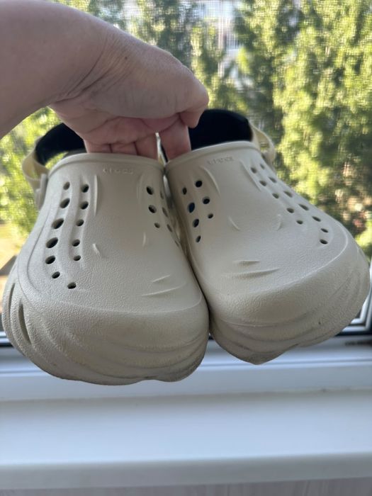 Продам оригинальные crocs
