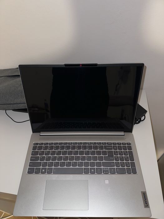 Lenovo IdeaPad Slim 5 16" (Ryzen 7 8845HS / 32GB RAM / 1TB SSD) - Baterie 100% + Garanție