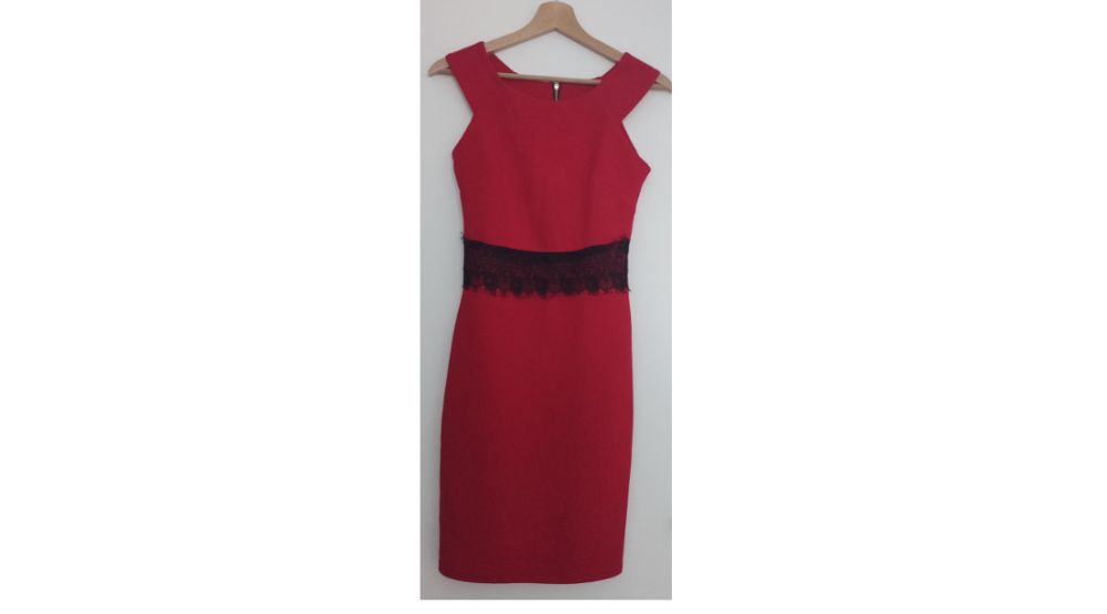 Vand rochie elganta rosie marimea XS